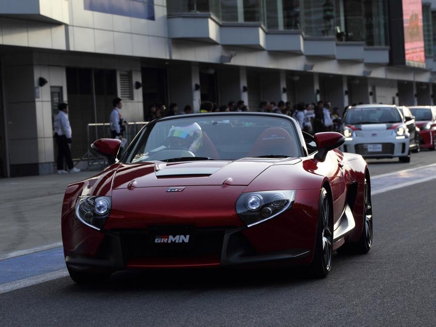  Toyota GRMN Sports Hybrid Concept II 2011 года  (фото 16 из 23)